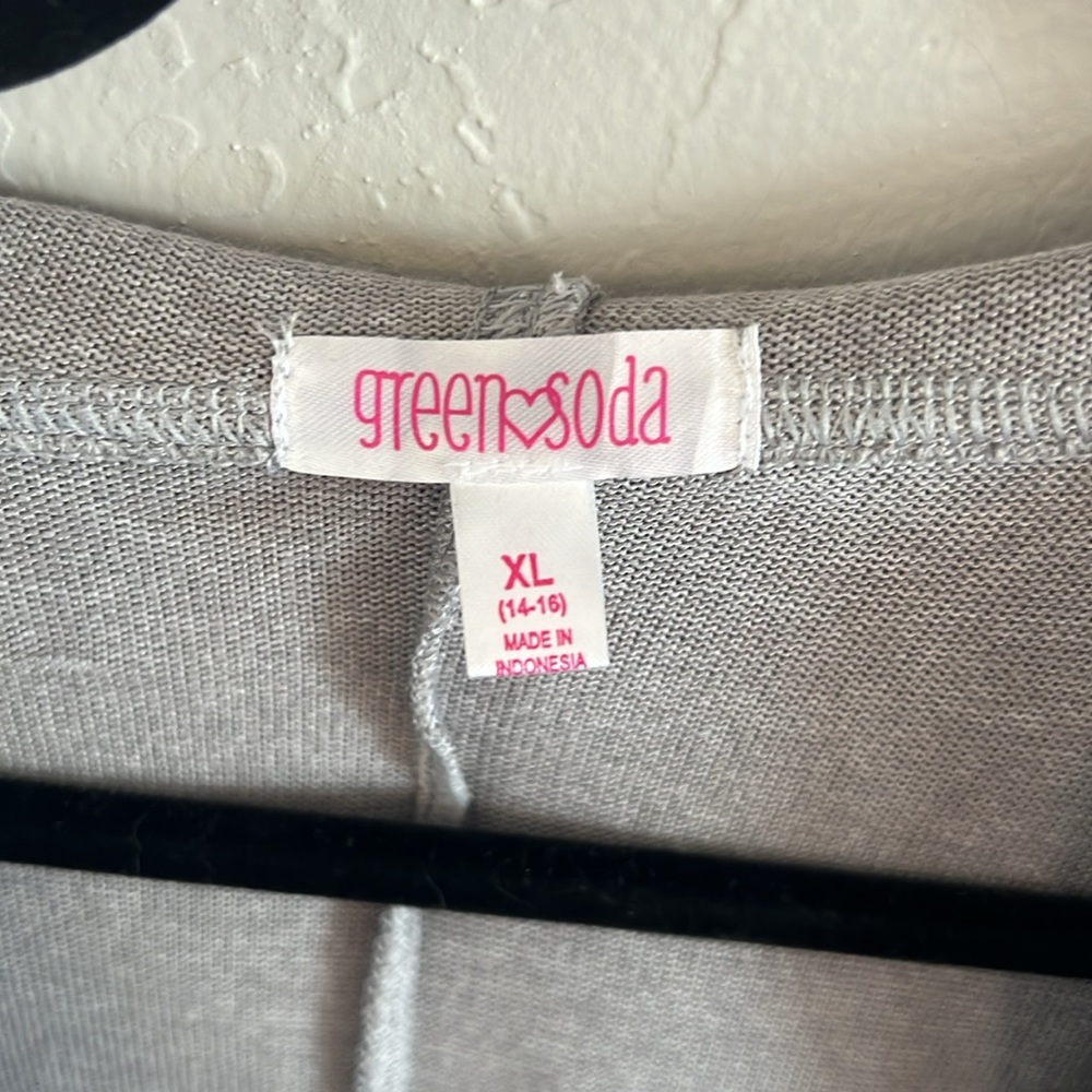 Cardigan - Picture 2 of 4